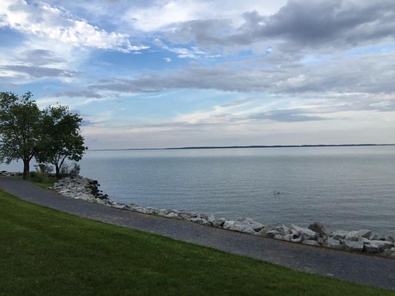 Neighborhood walking path