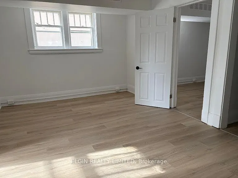 116 Elmwood Ave E #1 — Photo 4