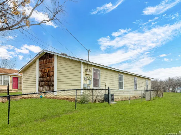 643 J ST, San Antonio, TX 78220