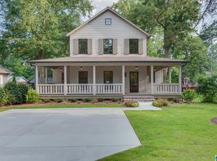 555 Oxmoor Rd, Homewood, AL 35209