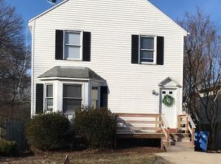 121 Branch Ave, Cumberland, RI 02864