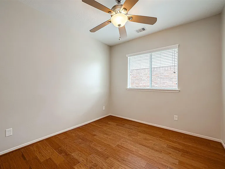 8923 Willow Wind Ln — Photo 13
