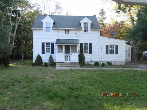 453 8th Ave, Galloway, NJ 08205
