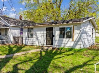 1120 Elmhurst Ave, Decatur, IL 62526
