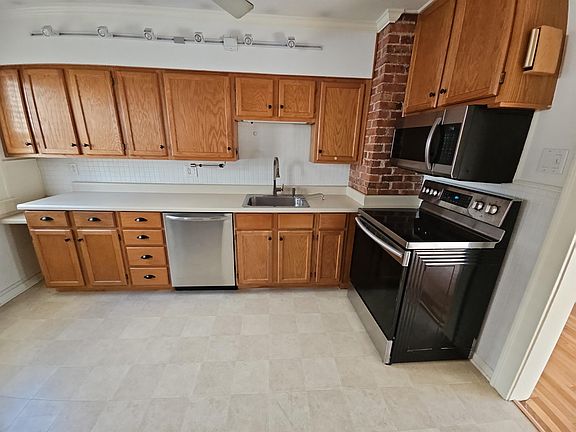 5th image of 4826 Jarboe St #2