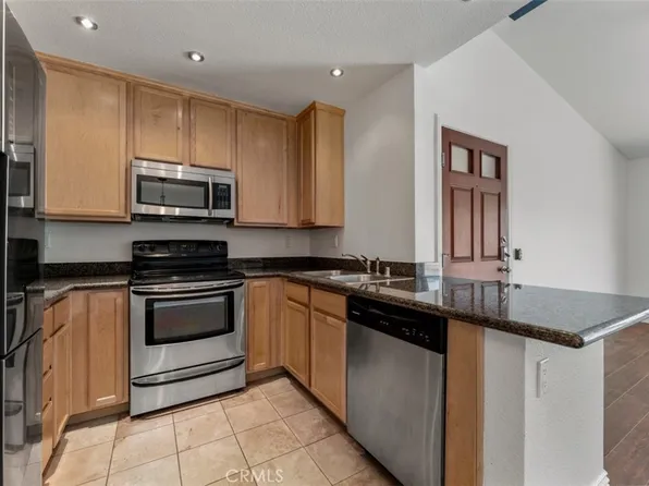 2350 Del Mar Way Unit 305, Corona, CA 92882