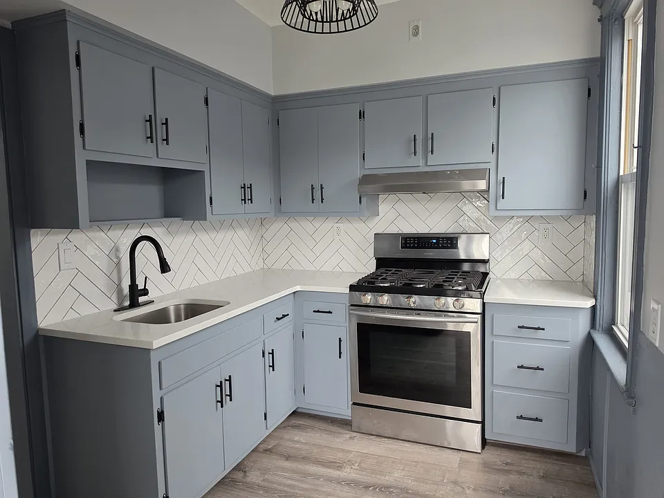 321 Parker Ave #2