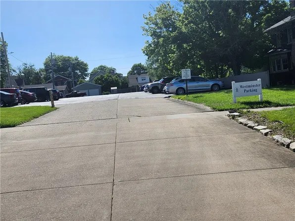 141 N Park Pl, Decatur, IL 62522