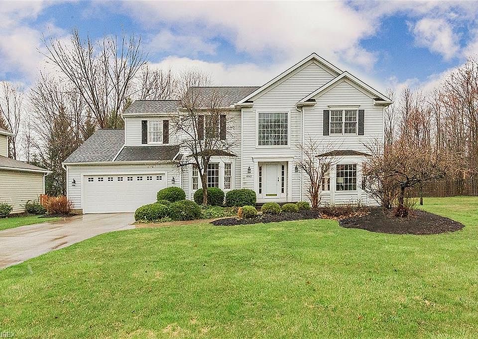 1st image of 6562 Woodbury Dr