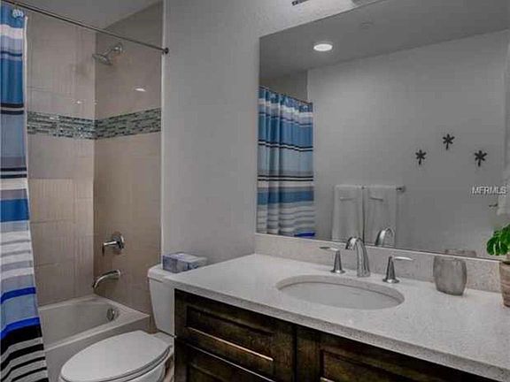 3rd image of 706 Bayway Blvd Unit 202