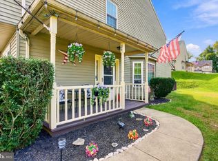 24 Pebble Ct, Southampton, PA 18966