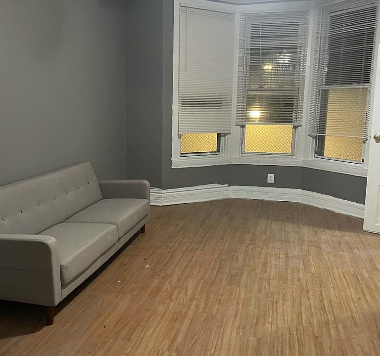 1st image of 5323 S Emerald Ave #4A