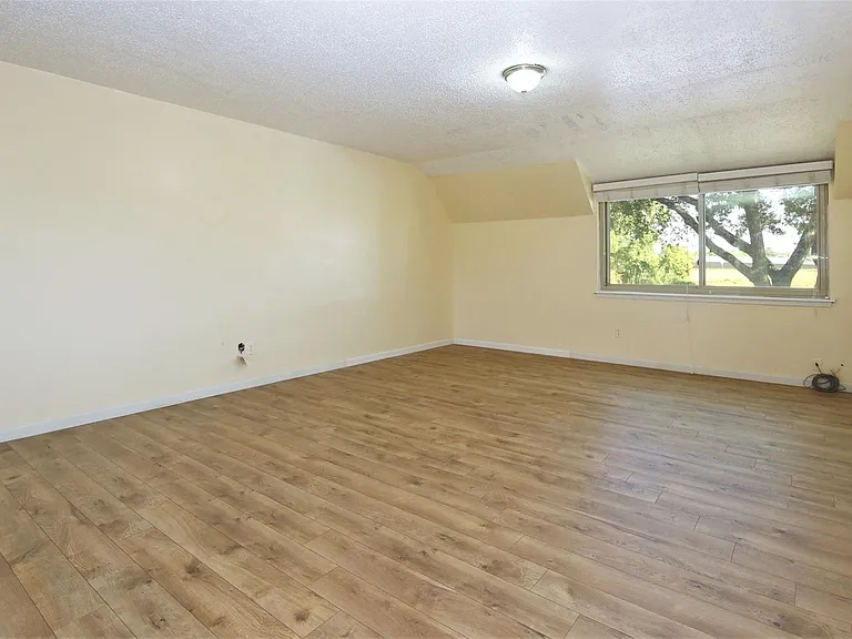 2115 E Weldon Dr — Photo 14