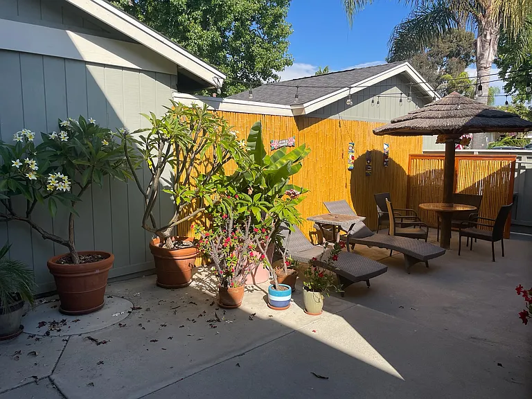 1806 Eastwood Ln — Photo 43