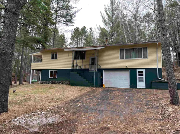 5365 Floodwood Dr, Republic, MI 49879