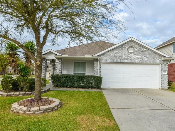 13203 Akron Oak St, Houston, TX 77070