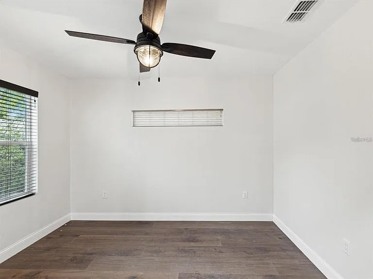 1008 E Norfolk St — Photo 23
