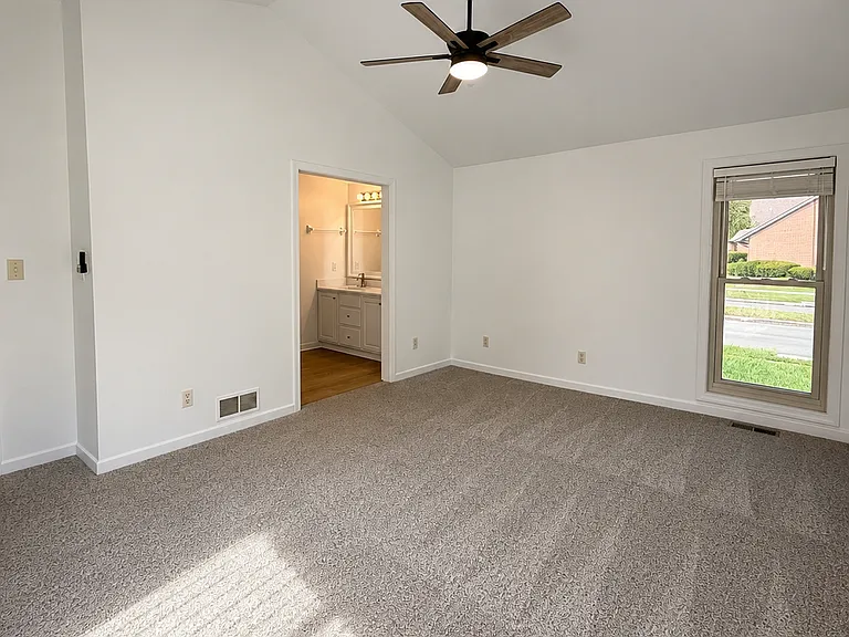 793 Collingwood Dr — Photo 14