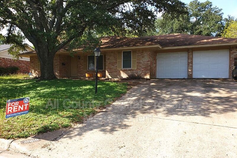 1st image of 7506 Barcelona Dr