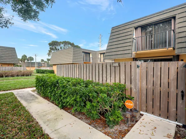 2211 22nd Way, West Palm Beach, FL 33407