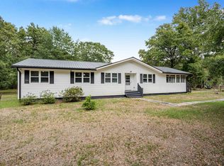 145 Sarah Ave., Andrews, SC 29510