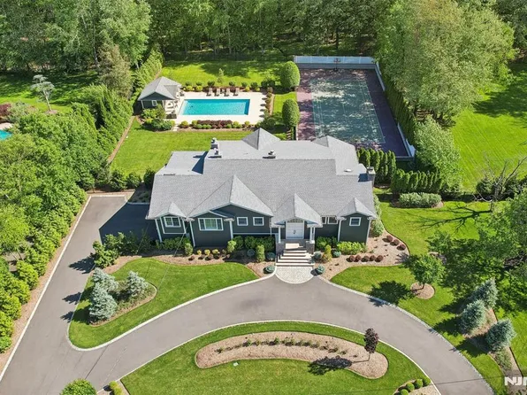 15 Fred St, Old Tappan, NJ 07675