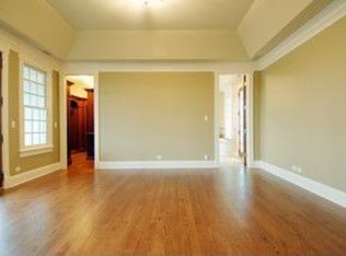 3301 Kanan Ct, Oak Brook, IL 60523