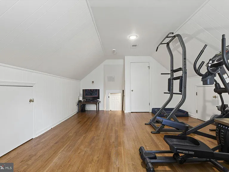 2212 Reddfield Dr — Photo 50