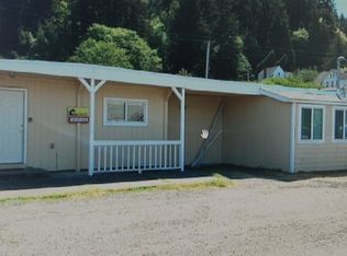 152 Mound St, Gardiner, OR 97441