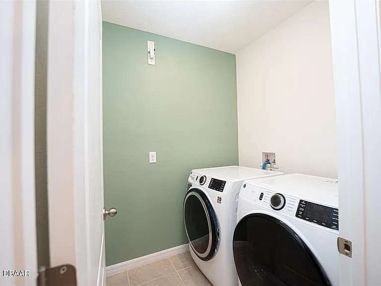 1326 Middle Lake Dr — Photo 27
