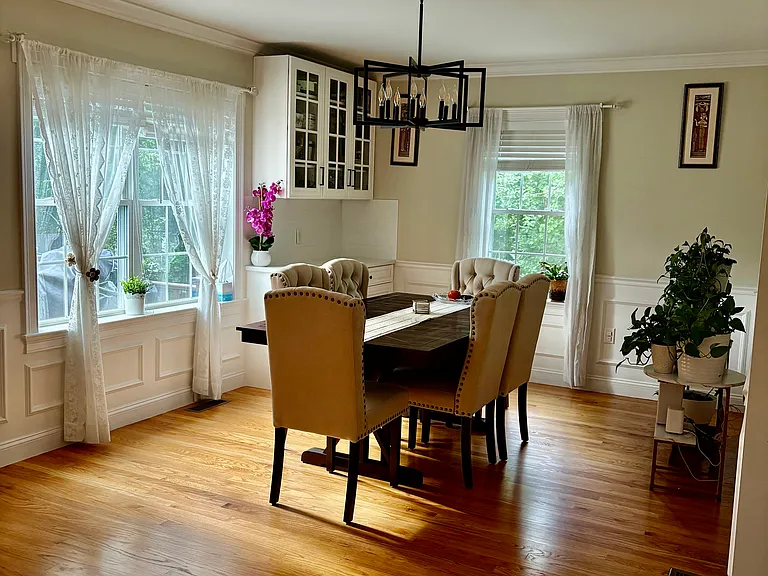 30 Wellesley Ave — Photo 26