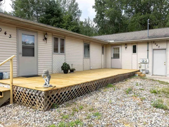 2043/2047 N Neiner Rd, Sanford, MI 48657