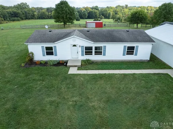 7775 Farmers Rd, New Vienna, OH 45159