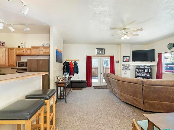 2nd image of 217 Gillaspey Avenue Unit 2