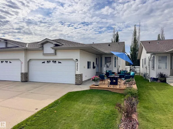 9826 100a Ave, Morinville, AB T8R 1T1