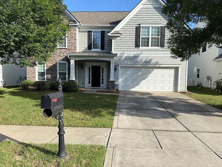 6719 Coral Rose Rd — Photo 1