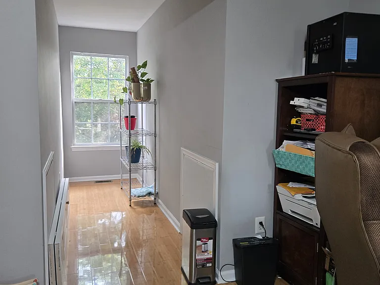605 Blossom Cir — Photo 16