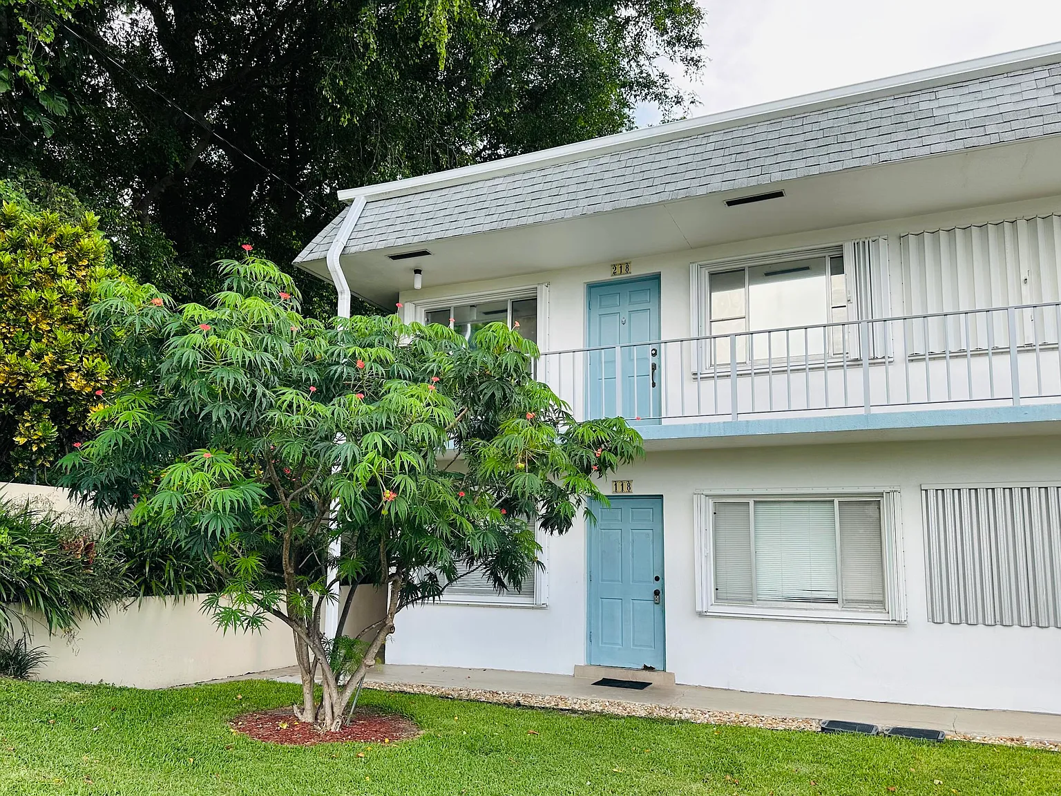 2 bed, 1.0 bath, 819 sqft, $1,400 — Photo 3
