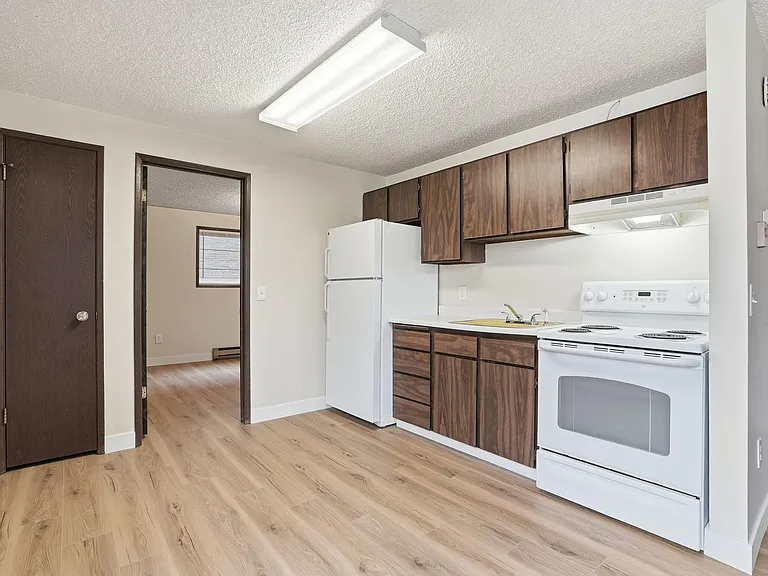 411 E Sinto Ave — Photo 7