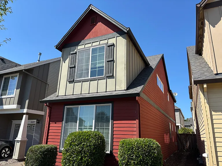 20681 SW Rosemount St — Photo 8