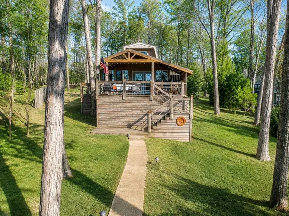 1000 Tree A Coon Pl, Greensboro, GA 30642