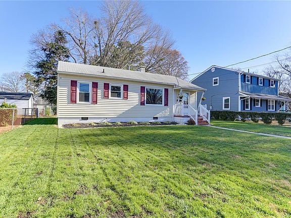 3rd image of 203 Gumwood Dr