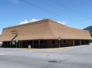 1401 Main St, Oroville, WA 98844