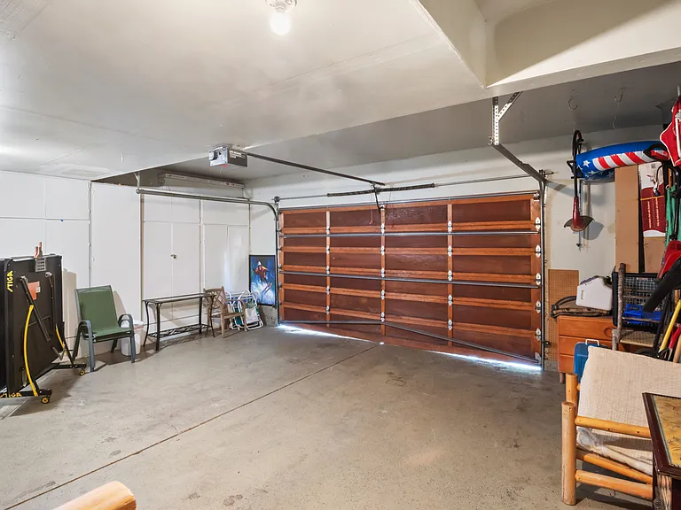 3915 Summit Rd — Photo 31