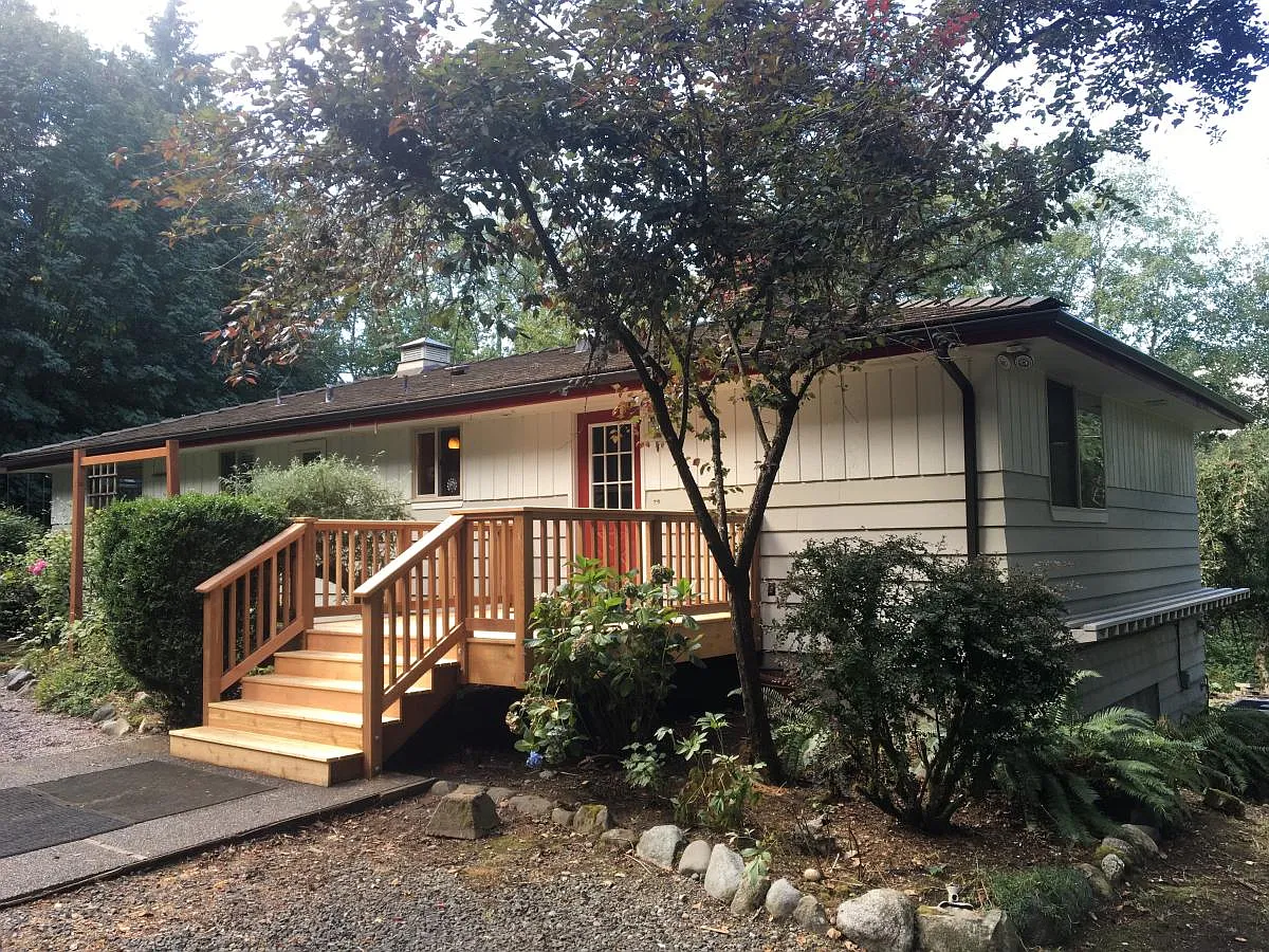 Front of house - 12055 Miller Rd NE