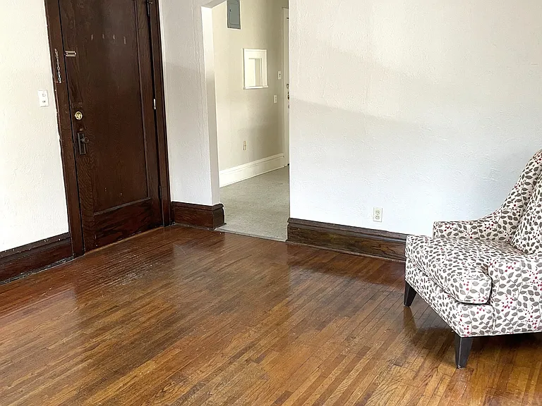 1576 Portland Apartments — Photo 10