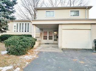 9827 N Lauren Ln, Niles, IL