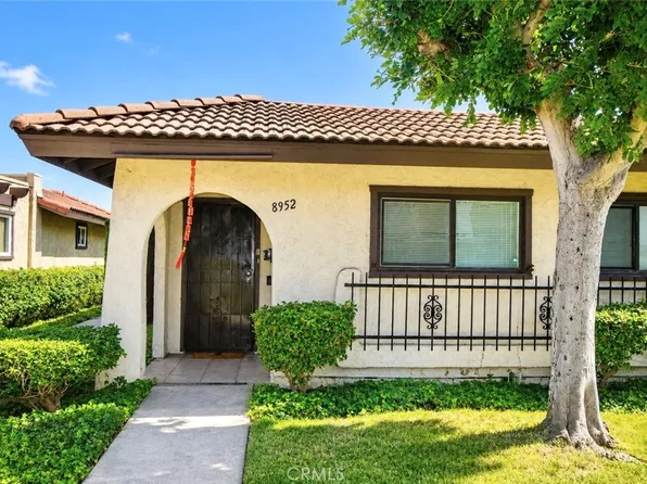 8952 Barcelona Plz, Westminster, CA 92683