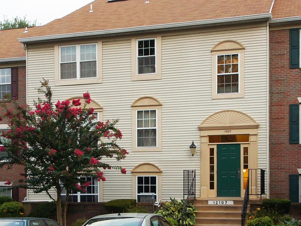 1st image of 12107 Green Ledge Ct APT 301