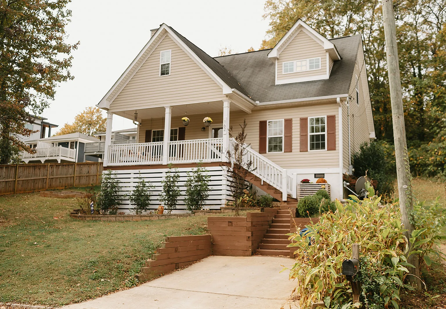 3 bed, 2.5 bath, 1713 sqft, $3,700 — Photo 1